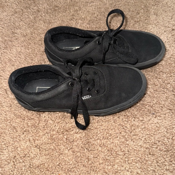 Vans - Picture 2 of 4